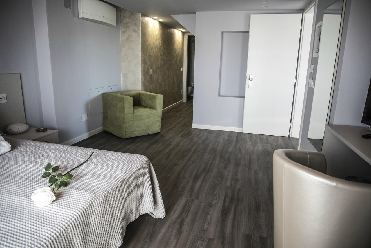 Michela Bb & Relais Bed & Breakfast Lonato Exterior photo